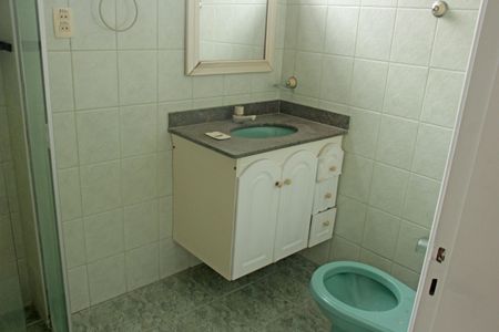 Apartamento para alugar com 66m², 2 quartos e 1 vagaBanheiro