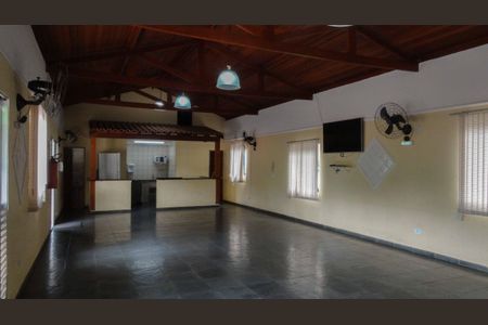 Apartamento para alugar com 57m², 2 quartos e 1 vaga Apartamento para alugar com 57m², 2 quartos e 1 vagaÁrea comum - Salão de festas