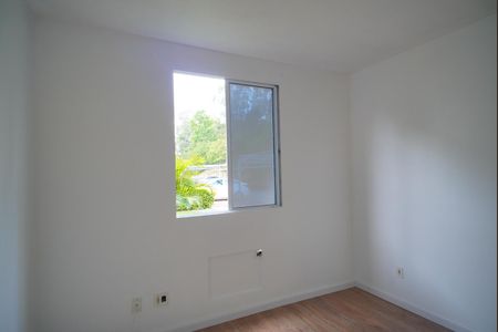 Quarto 2 de apartamento à venda com 2 quartos, 43m² em Rubem Berta, Porto Alegre