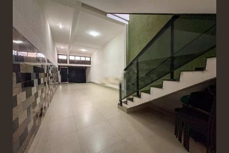 Casa à venda com 215m², 5 quartos e 3 vagas