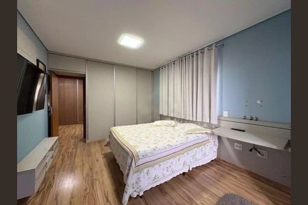 Casa à venda com 5 quartos, 215m² em Diamante, Belo Horizonte