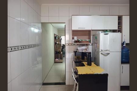 Casa à venda com 3 quartos, 135m² em São Pedro, Osasco