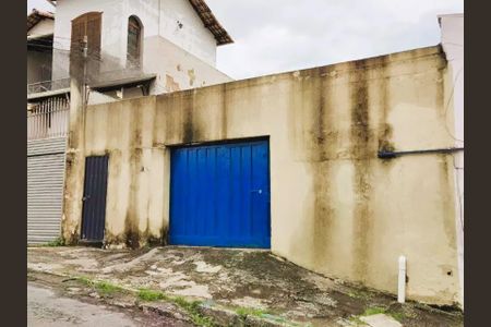 Casa para alugar com 60m², 2 quartos e sem vagaÁrea externa