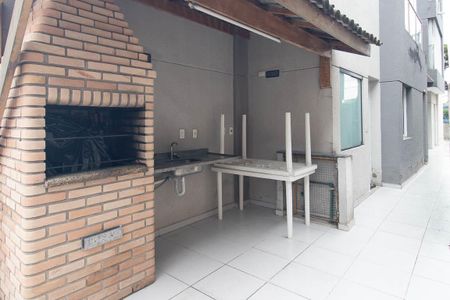 Apartamento para alugar com 50m², 2 quartos e 2 vagas Apartamento para alugar com 50m², 2 quartos e 2 vagasÁrea comum - Churrasqueira