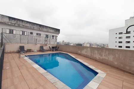 Apartamento para alugar com 50m², 2 quartos e 2 vagas Apartamento para alugar com 50m², 2 quartos e 2 vagasÁrea comum - Piscina