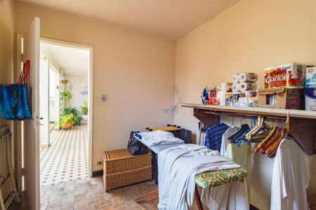 Casa à venda com 194m², 3 quartos e 3 vagasQuarto - Área de Serviço