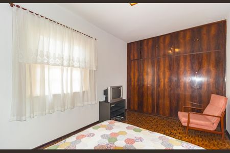 Casa à venda com 194m², 3 quartos e 3 vagasQuarto 3