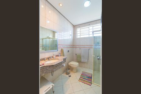 Casa à venda com 194m², 3 quartos e 3 vagasBanheiro