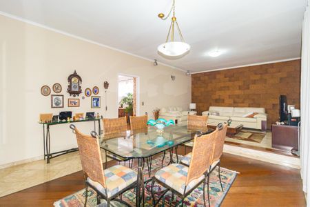 Casa à venda com 194m², 3 quartos e 3 vagasSala de Jantar