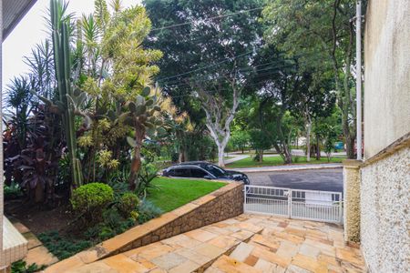 Casa à venda com 194m², 3 quartos e 3 vagasJardim e Entrada
