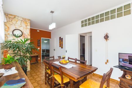 Casa à venda com 194m², 3 quartos e 3 vagasSala de Almoço - Cozinha