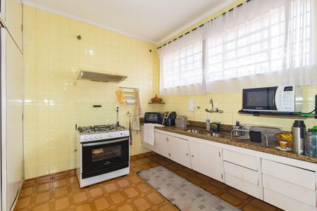 Casa à venda com 194m², 3 quartos e 3 vagasCozinha