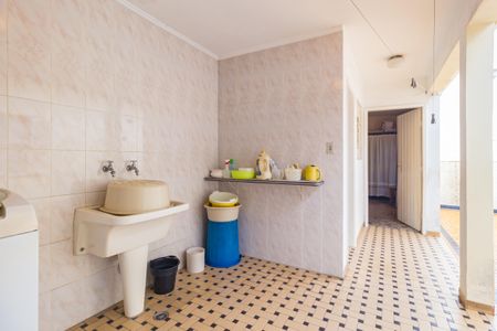 Casa à venda com 194m², 3 quartos e 3 vagasÁrea de Serviço