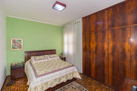 Casa à venda com 194m², 3 quartos e 3 vagasQuarto 2