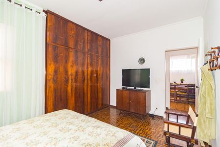 Casa à venda com 194m², 3 quartos e 3 vagasQuarto 2