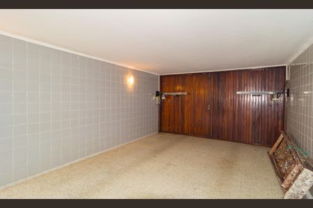 Casa à venda com 194m², 3 quartos e 3 vagasGaragem