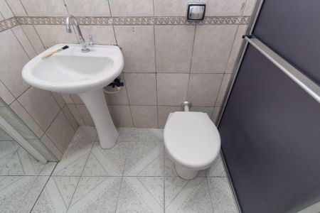 Banheiro de casa para alugar com 1 quarto, 40m² em Jardim Matarazzo, São Paulo