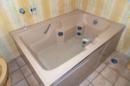Casa à venda com 180m², 3 quartos e 3 vagasBanheiro da Suíte