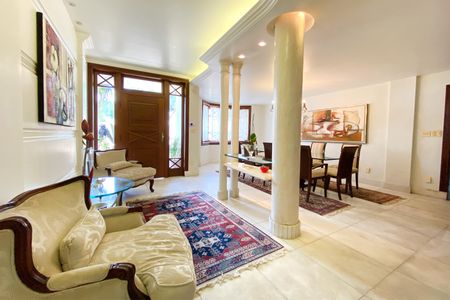 Casa para alugar com 560m², 5 quartos e 4 vagasHall de Entrada