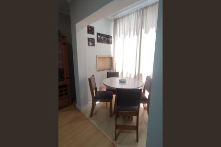 Apartamento para alugar com 74m², 2 quartos e sem vagaSala de jantar