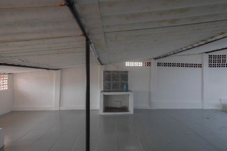 Casa para alugar com 104m², 2 quartos e 1 vaga Casa para alugar com 104m², 2 quartos e 1 vagaVaranda