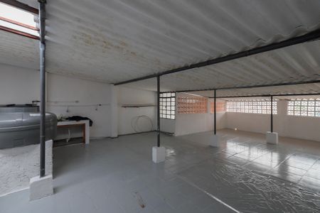 Casa para alugar com 104m², 2 quartos e 1 vaga Casa para alugar com 104m², 2 quartos e 1 vagaVaranda