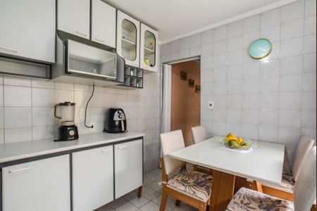 Casa à venda com 158m², 2 quartos e 2 vagasCozinha
