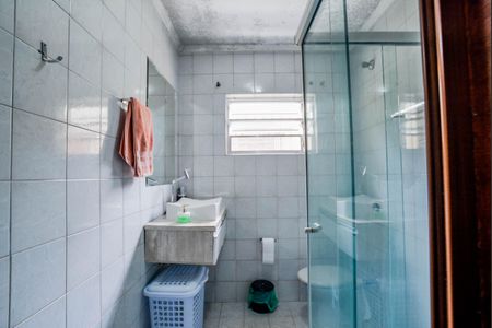 Casa à venda com 158m², 2 quartos e 2 vagasBanheiro