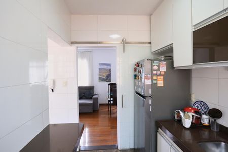 Apartamento à venda com 90m², 3 quartos e 2 vagasCozinha