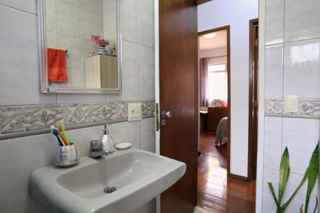 Apartamento à venda com 90m², 3 quartos e 2 vagasBanheiro