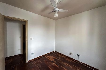 Apartamento para alugar com 77m², 2 quartos e 2 vagas Apartamento para alugar com 77m², 2 quartos e 2 vagasQuarto