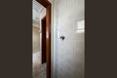 Apartamento para alugar com 77m², 2 quartos e 2 vagas Apartamento para alugar com 77m², 2 quartos e 2 vagasBanheiro de serviço