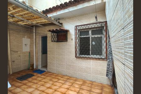 Casa para alugar com 50m², 2 quartos e sem vagaQuintal