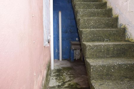 Casa para alugar com 60m², 2 quartos e sem vagaEscada