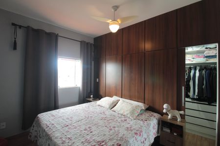 Casa para alugar com 239m², 3 quartos e 3 vagasSuite