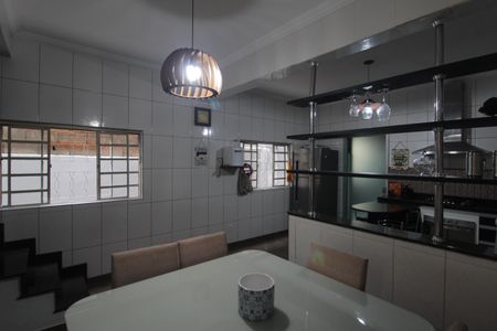 Casa para alugar com 239m², 3 quartos e 3 vagasCozinha