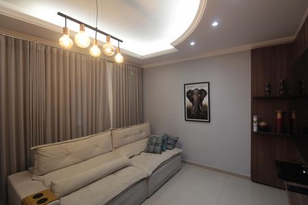 Sala de casa para alugar com 3 quartos, 239m² em Planalto, Belo Horizonte