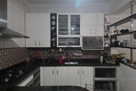 Casa para alugar com 239m², 3 quartos e 3 vagasCozinha