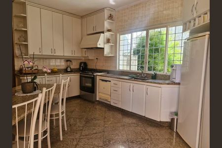 Cozinha de casa para alugar com 5 quartos, 480m² em Cidade Jardim, Uberlândia