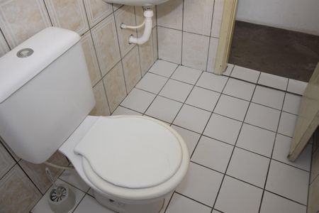 Banheiro de casa para alugar com 1 quarto, 60m² em Parque Novo Santo Amaro, Embu das Artes