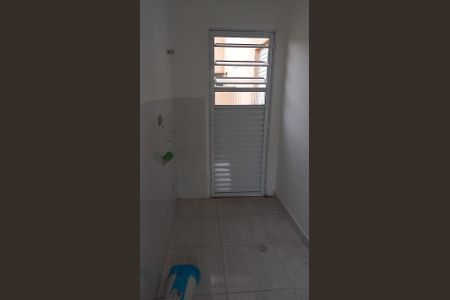 Área de serviço de apartamento para alugar com 2 quartos, 48m² em Jardim Iva, São Paulo