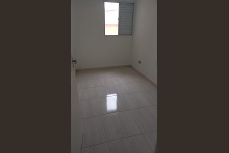Quarto de apartamento para alugar com 2 quartos, 48m² em Jardim Iva, São Paulo