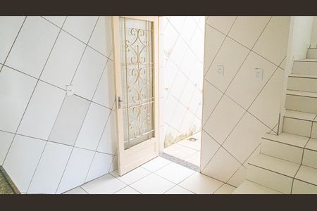 Cozinha de apartamento para alugar com 2 quartos, 55m² em Glória, Belo Horizonte