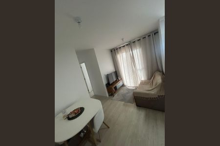 Sala de apartamento para alugar com 2 quartos, 43m² em Jardim da Gloria, Cotia