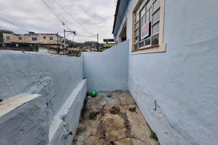 Casa à venda com 300m², 2 quartos e sem vaga Casa à venda com 300m², 2 quartos e sem vagaQuintal