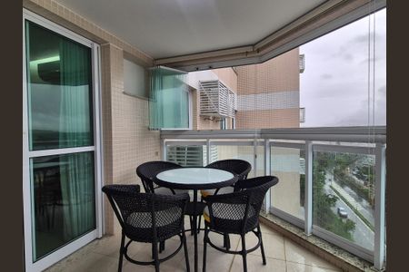 Apartamento à venda com 68m², 2 quartos e 1 vagaVaranda 