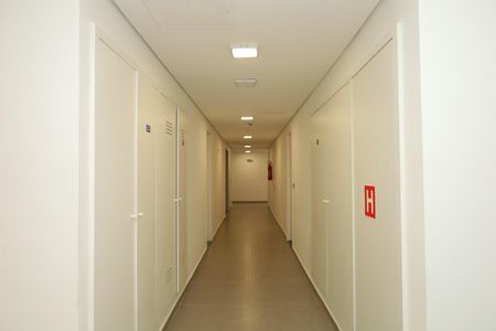 Apartamento à venda com 19m², 1 quarto e sem vagaÁrea comum - Saguão do andar e do prédio