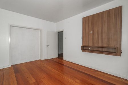 Casa para alugar com 254m², 4 quartos e 1 vagaSala