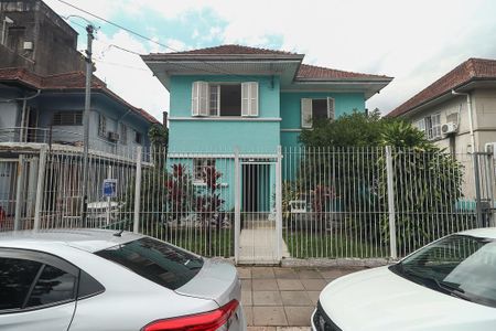 Casa para alugar com 254m², 4 quartos e 1 vagaFachada