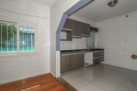 Casa para alugar com 254m², 4 quartos e 1 vagaCozinha
